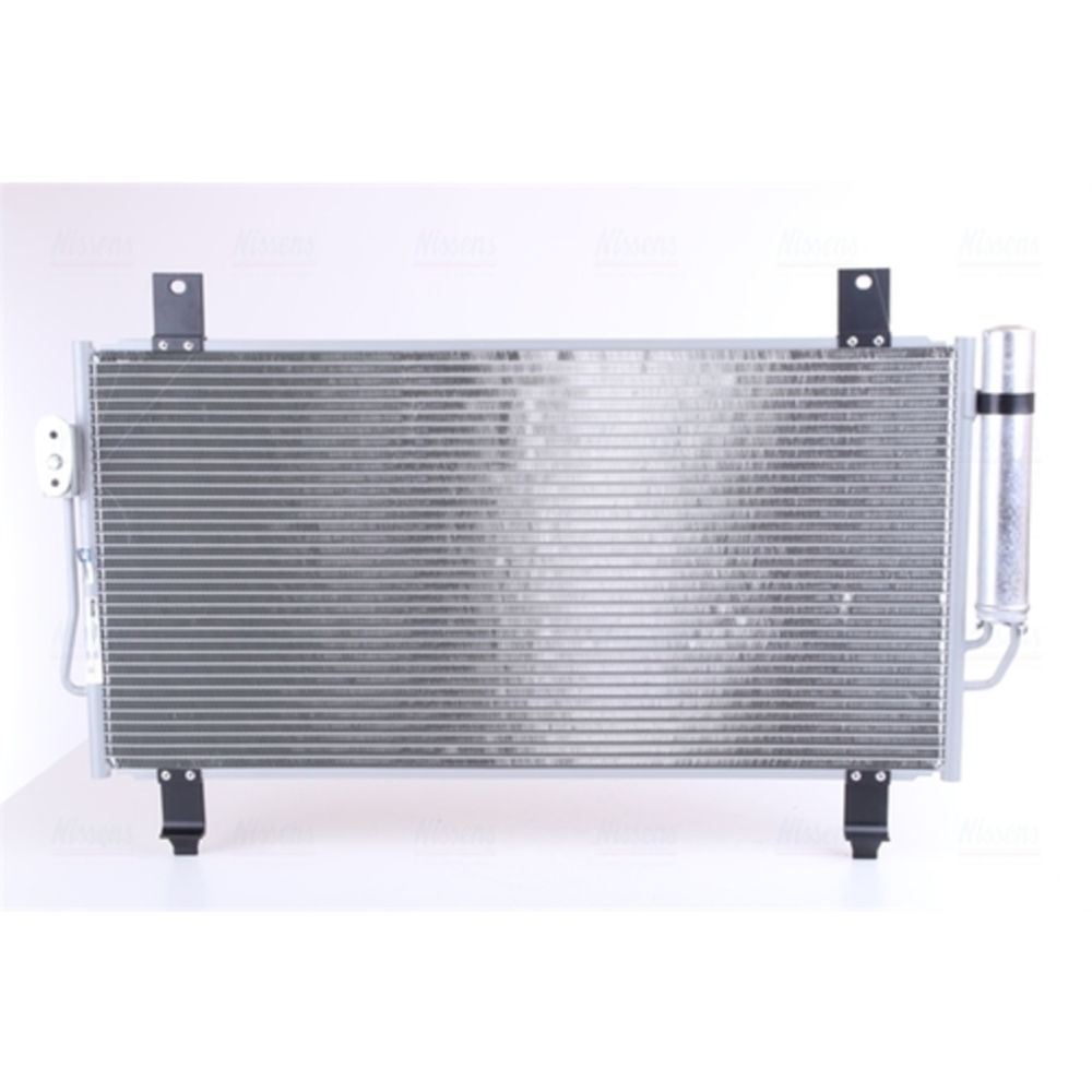 Ilmastointilaitteen lauhdutin 30-03657