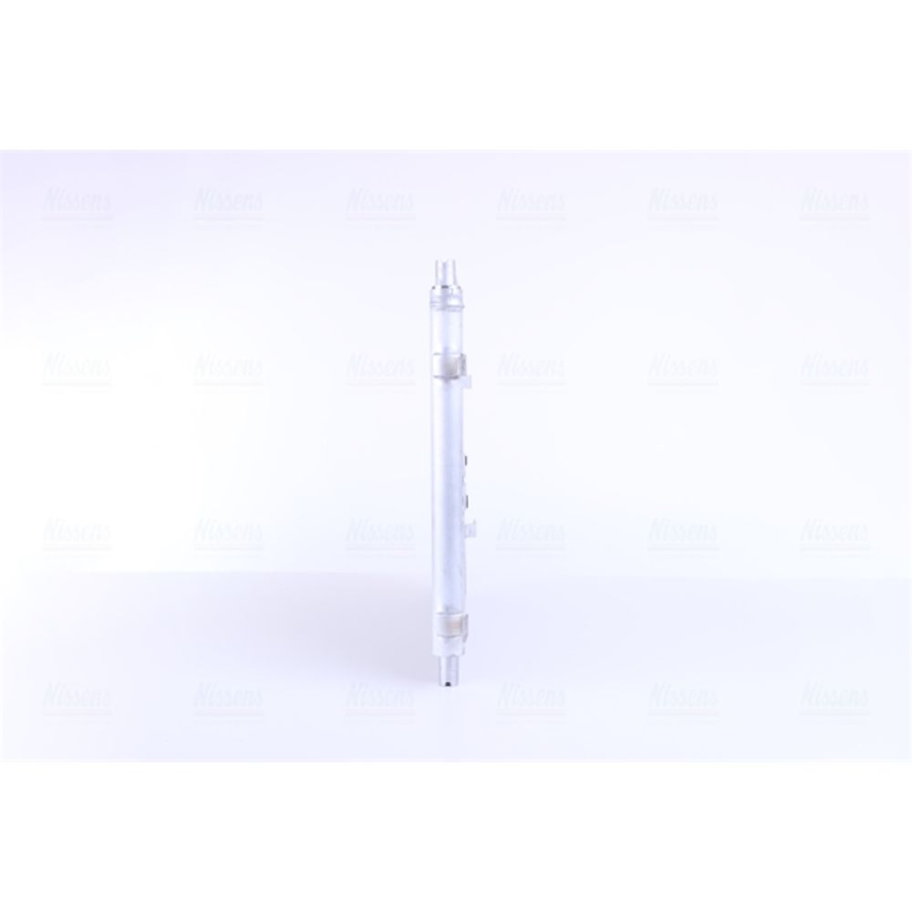 Ilmastointilaitteen lauhdutin 30-04946