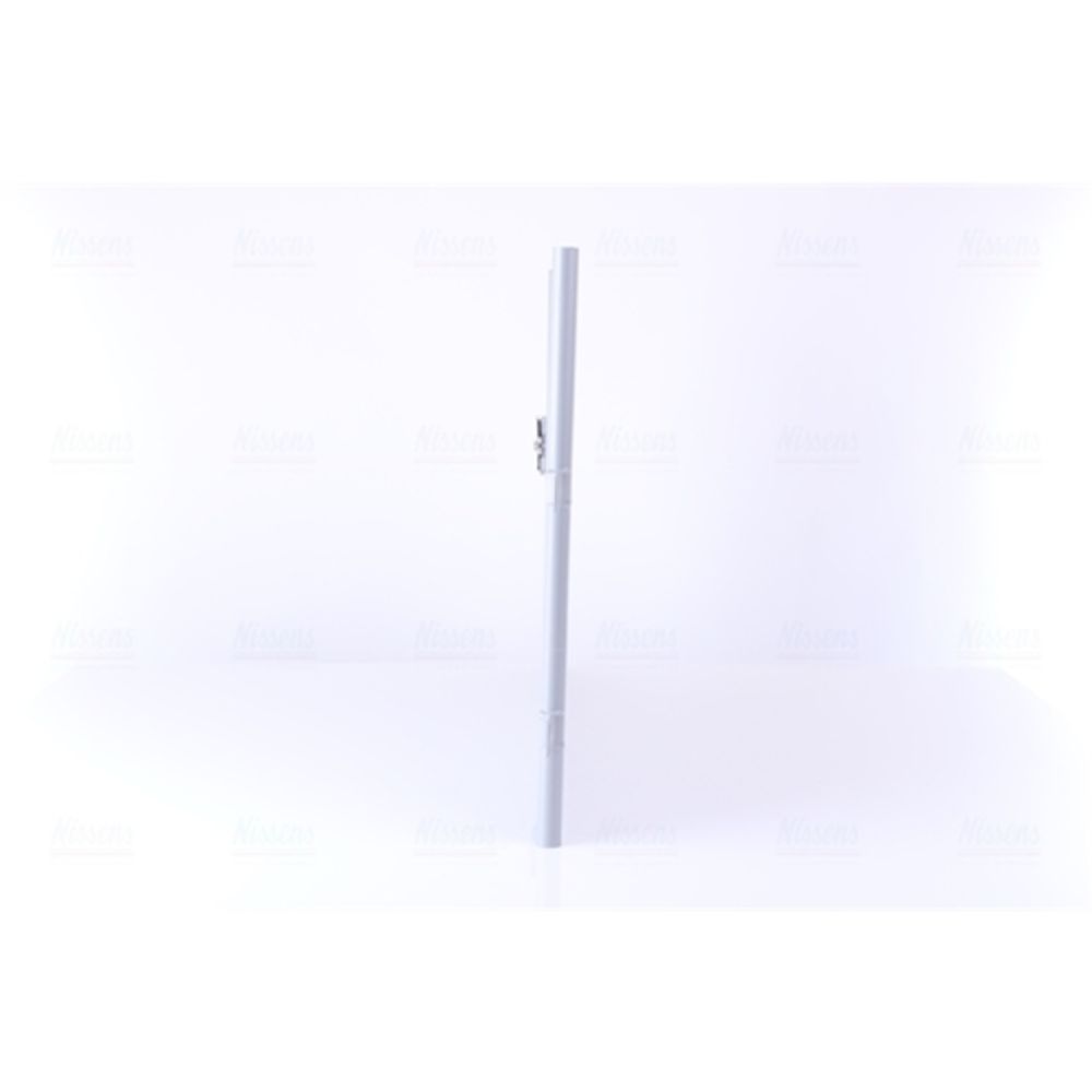 Ilmastointilaitteen lauhdutin 30-00272