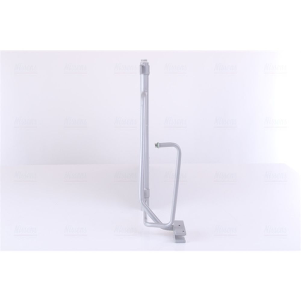 Ilmastointilaitteen lauhdutin 30-8350