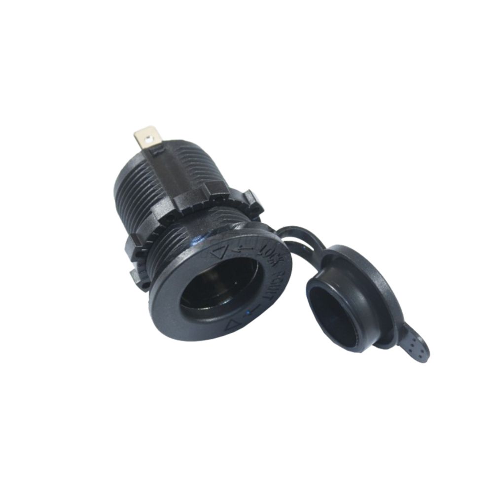 Four veekindel sigaretisüütaja pistikupesa 12/24 V DC