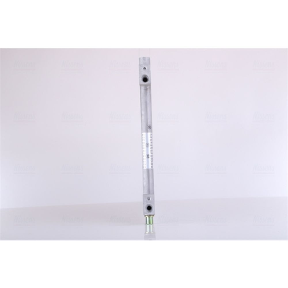 Ilmastointilaitteen lauhdutin 30-00190