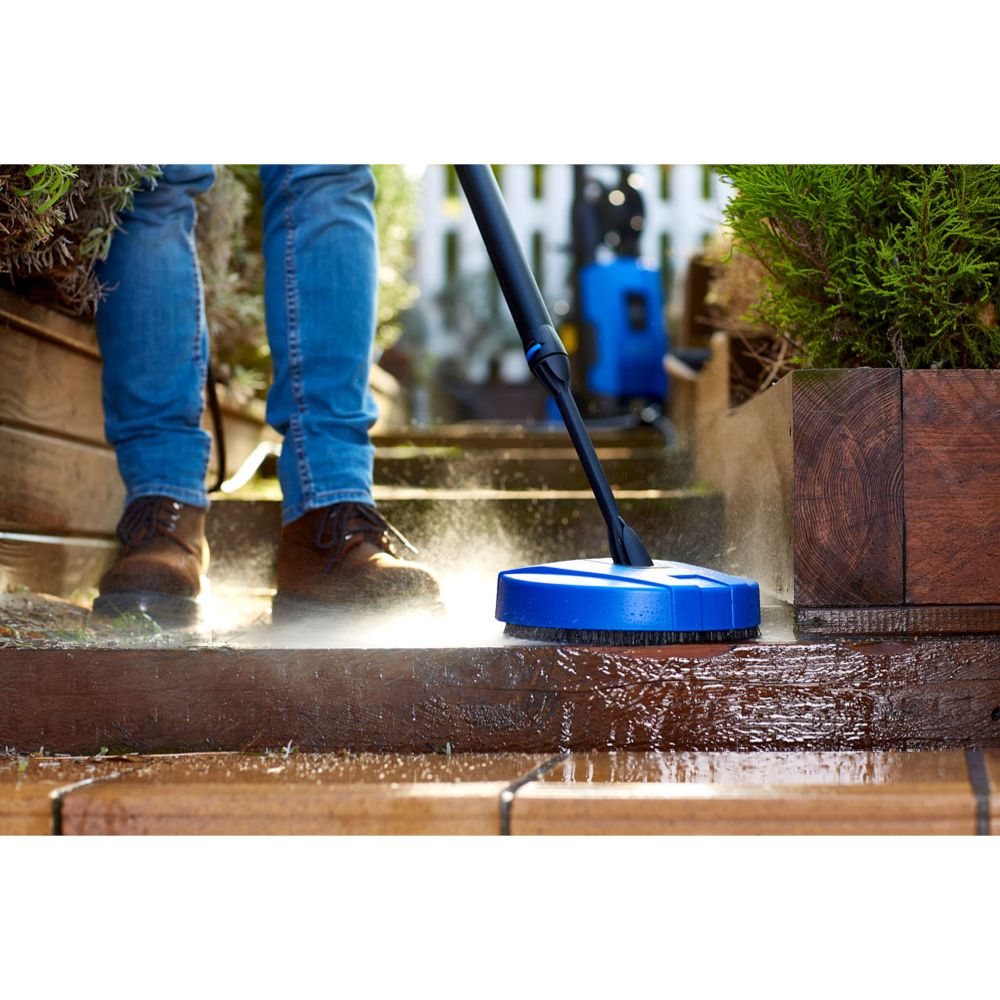Nilfisk Compact Patio terassipesuri painepesurille