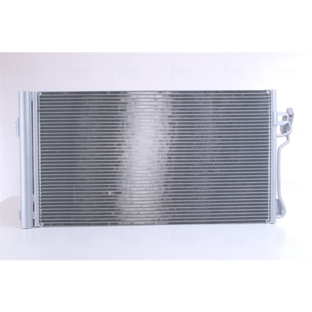 Ilmastointilaitteen lauhdutin 30-00526