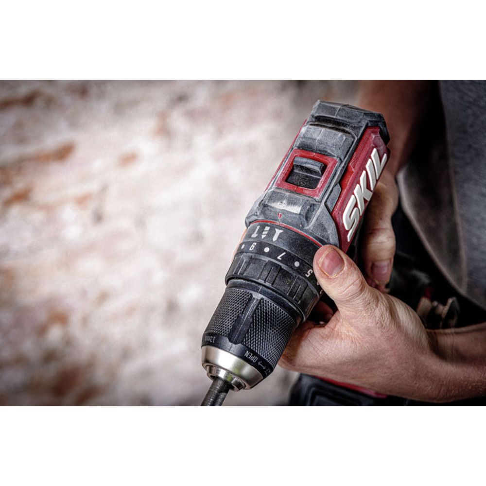 Skil 3075 CA Compact hiiliharjaton akkuiskuporakone 20 V