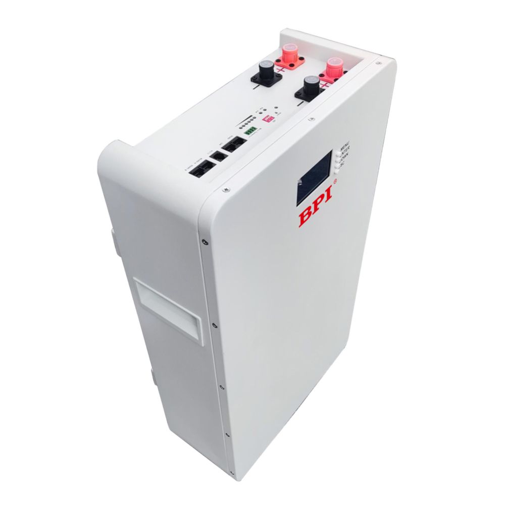 BPI E0516S hybridi-invertteri akulla