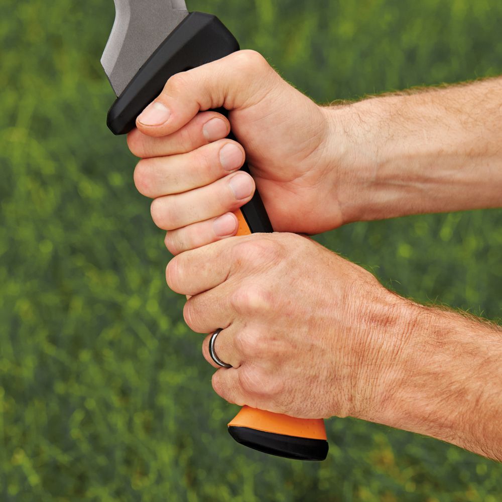 Fiskars Solid CL-581 Machete, kirvespäällä
