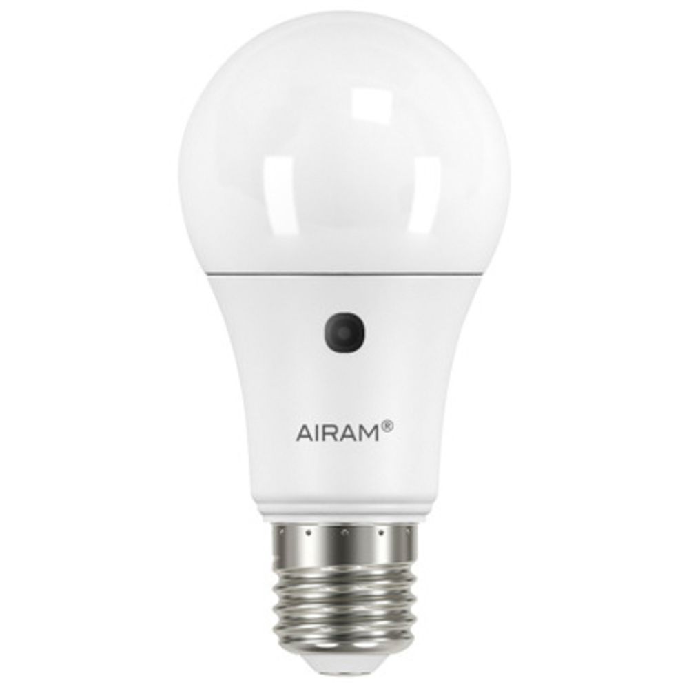 Airam LED-klotlampa med skymningsrelä E27 11W 4000K 1060 lm