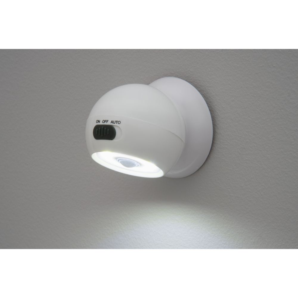 Finnlumor LED-paristovalaisin liiketunnistimella ja magneetilla 3 W 120 lm 3 x AAA valkoinen