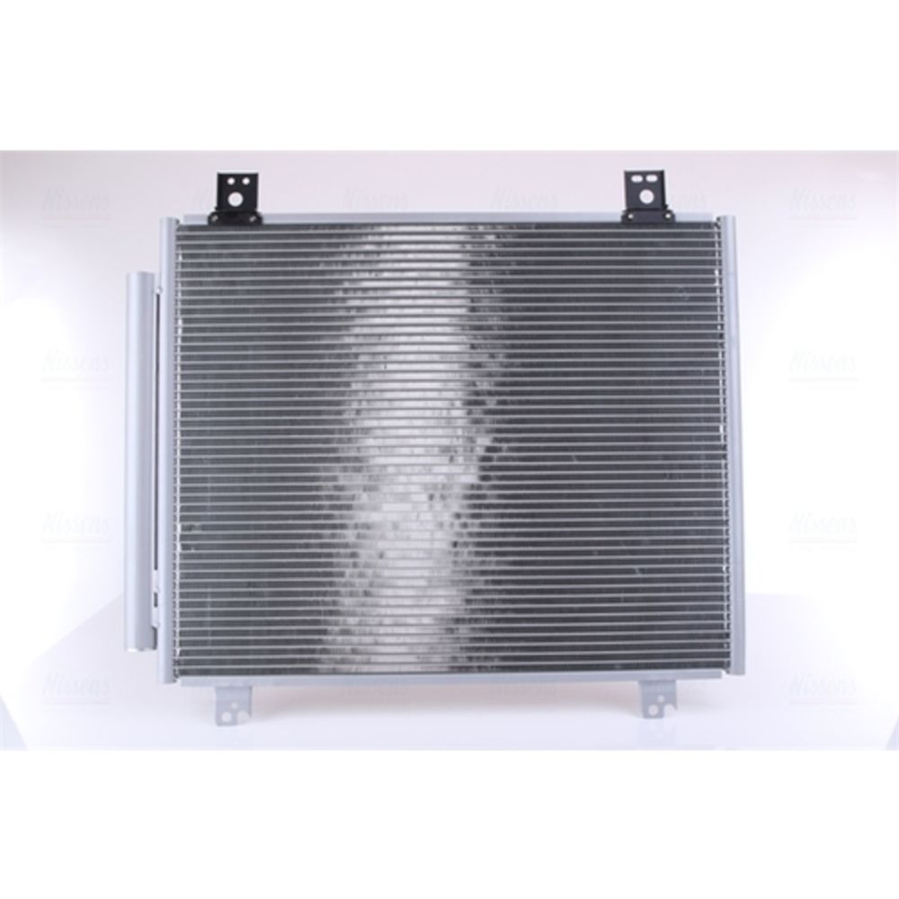 Ilmastointilaitteen lauhdutin 30-04026