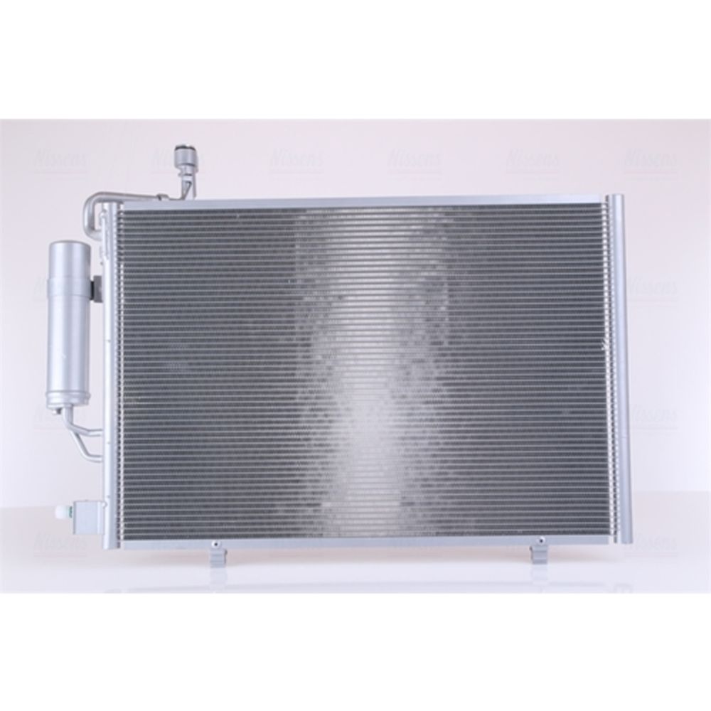 Ilmastointilaitteen lauhdutin 30-00325