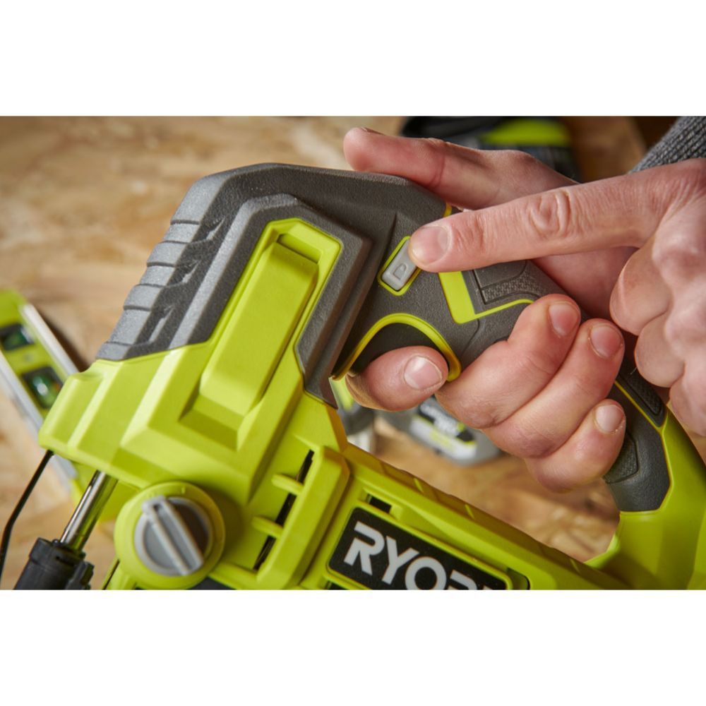 Ryobi ONE+ akutikksaag, RJS18-0 korpus