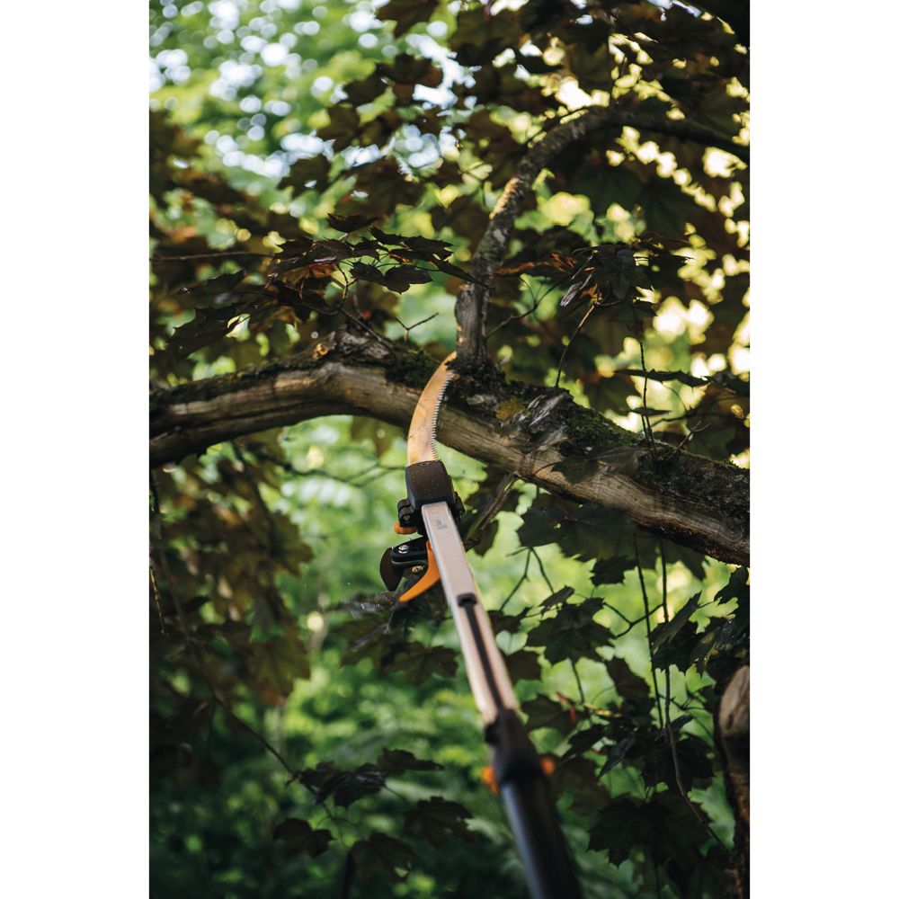 Fiskars PowerGear X teleskooppileikkuri UPX86 + saha