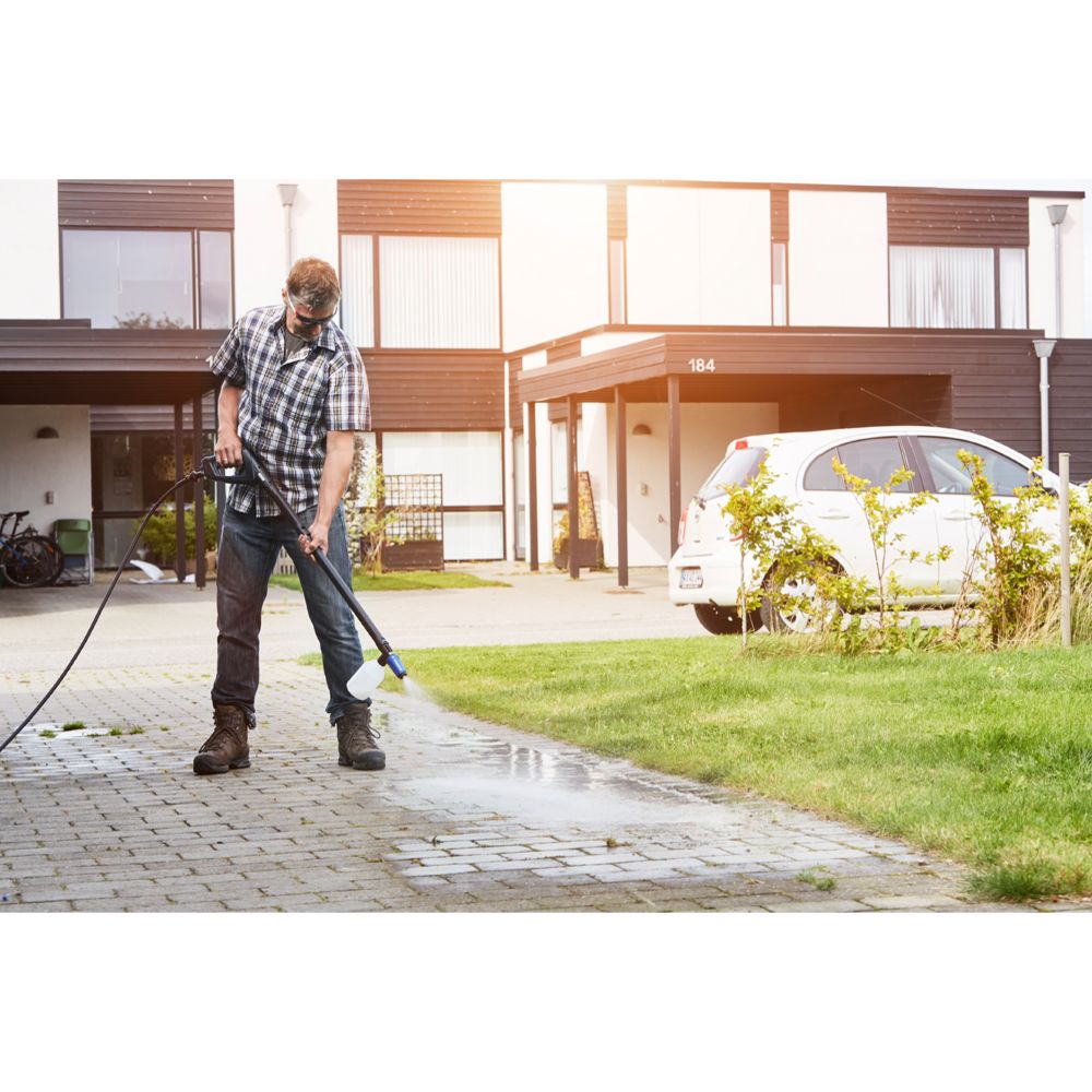 Nilfisk Stone & Wood Cleaner kivi- ja puupesuaine 2,5 l