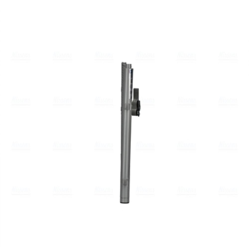 Ilmastointilaitteen lauhdutin 30-05309