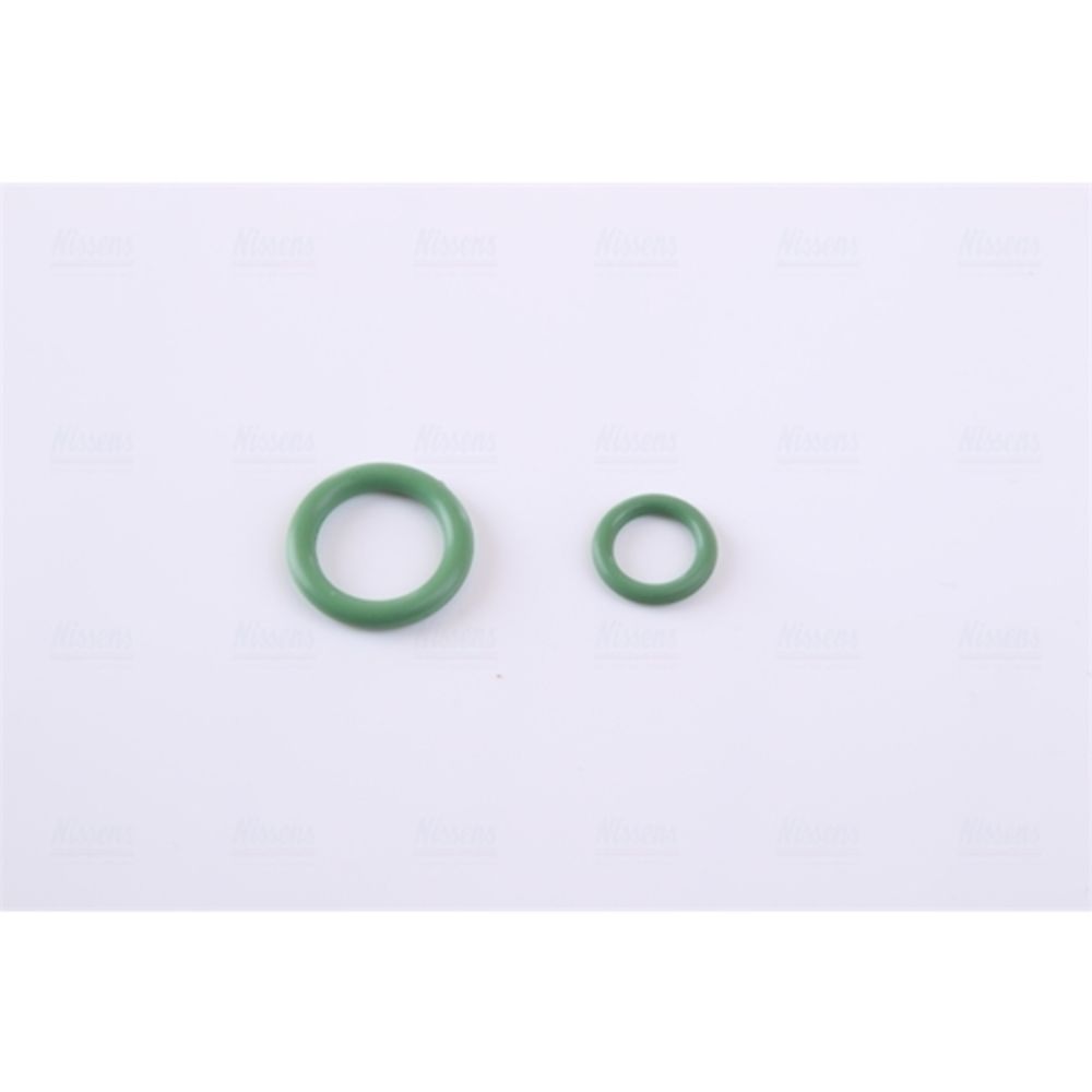 Ilmastointilaitteen lauhdutin 30-04025