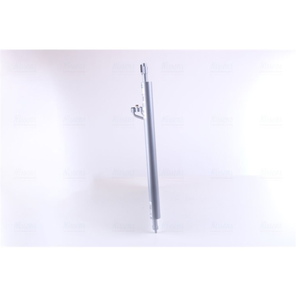 Ilmastointilaitteen lauhdutin 30-04024