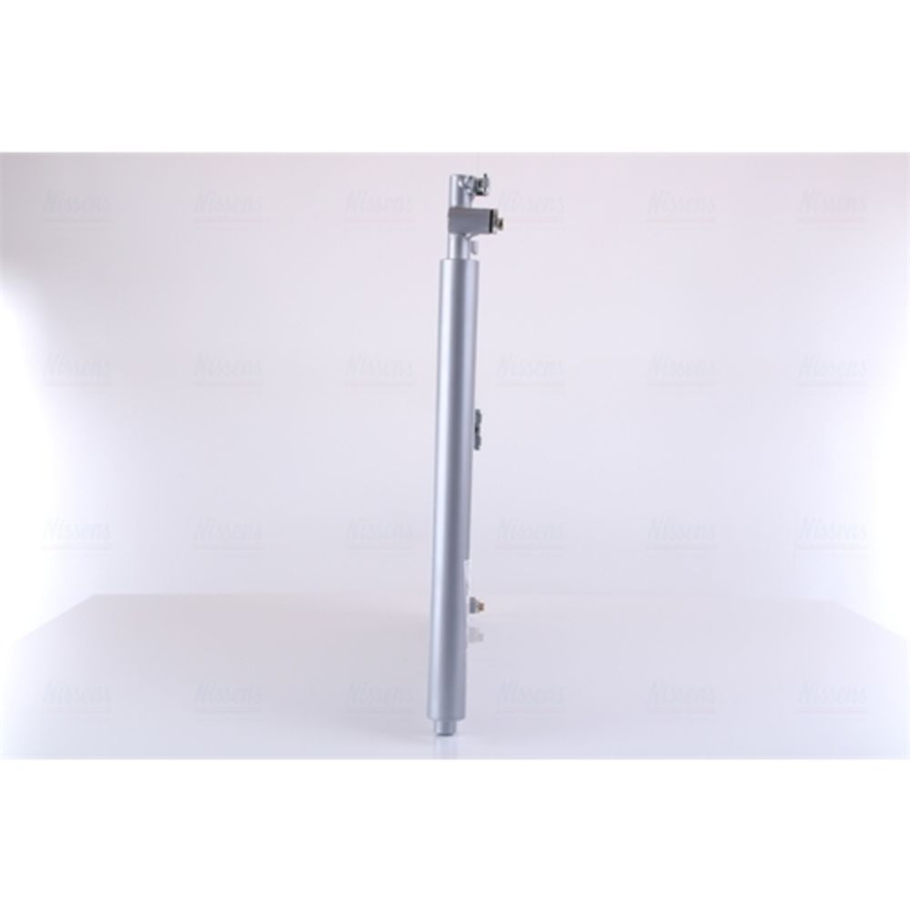 Ilmastointilaitteen lauhdutin 30-00422