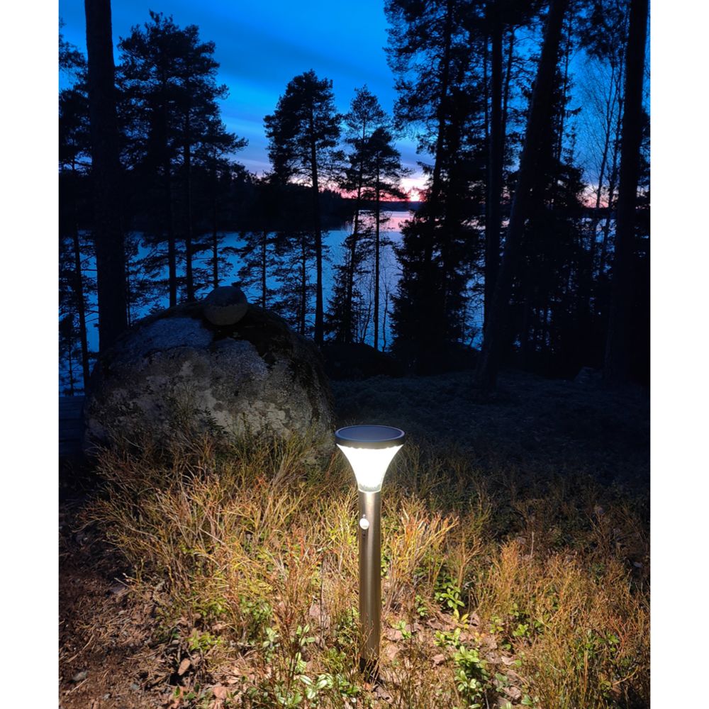 Lumo solcellslampa 4,4 W 600 lm IP44 rostfritt stål