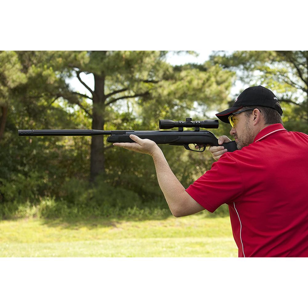 Gamo Wildcat Whisper IGT 5,5 mm ilmakivääri kiikaritähtäimellä