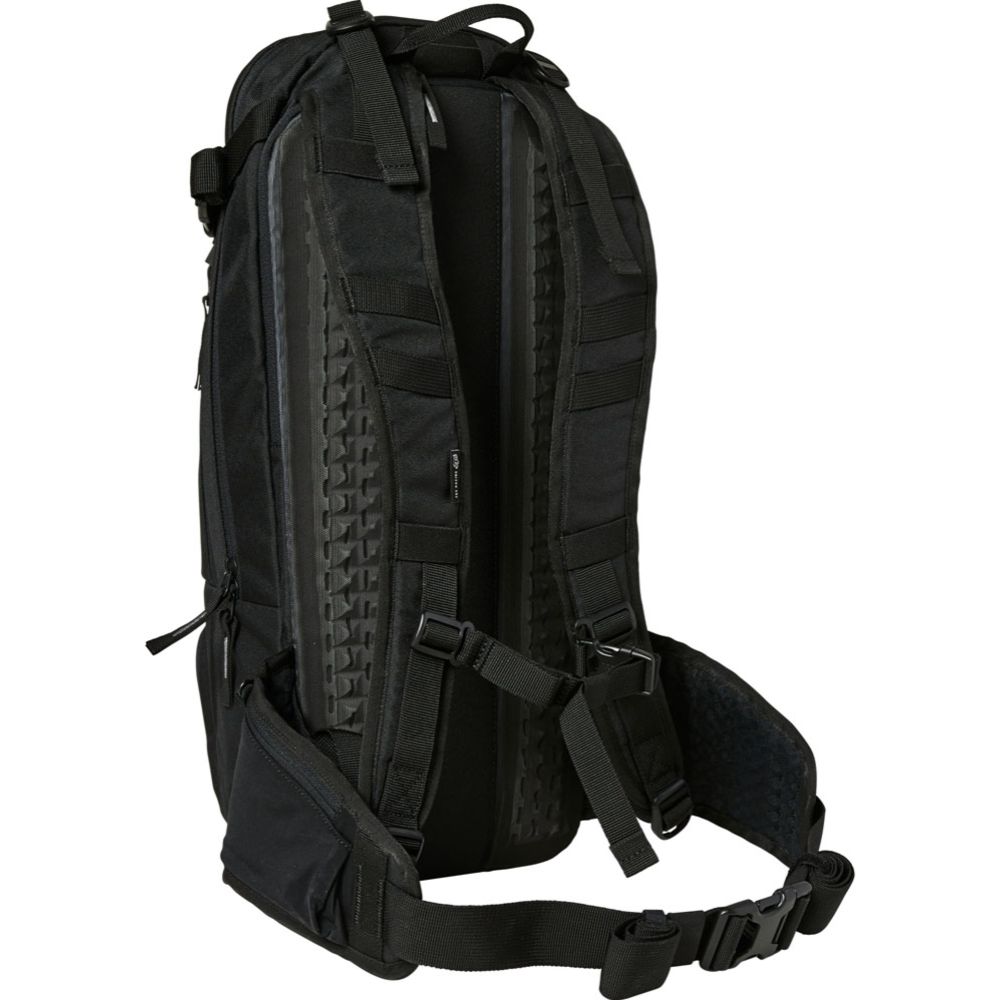 Fox Utility 18l juomareppu musta
