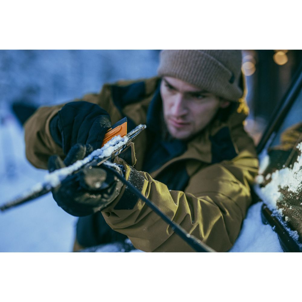 Fiskars Solid Lumiharja ja jääraappa