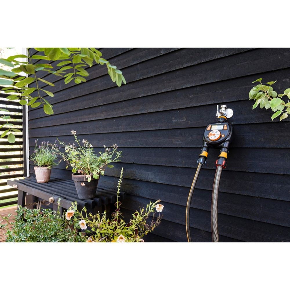 Fiskars CF kastmistaimer kahe väljundiga