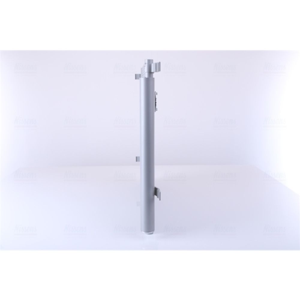 Ilmastointilaitteen lauhdutin 30-04036