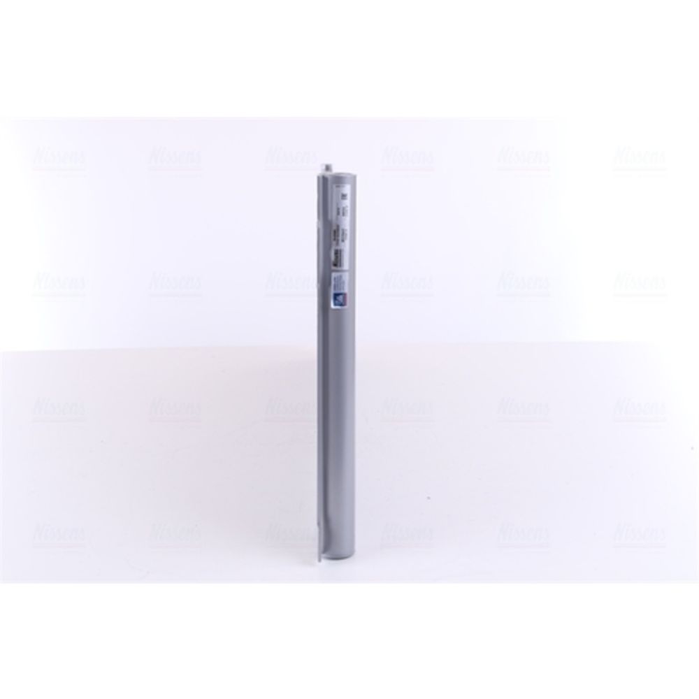 Ilmastointilaitteen lauhdutin 30-00551