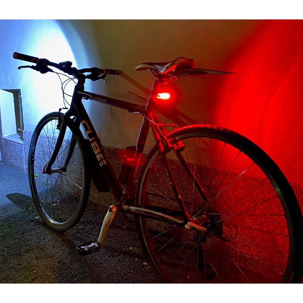 Fastr 300+10 USB-laddningsbar cykellampa fram och bak