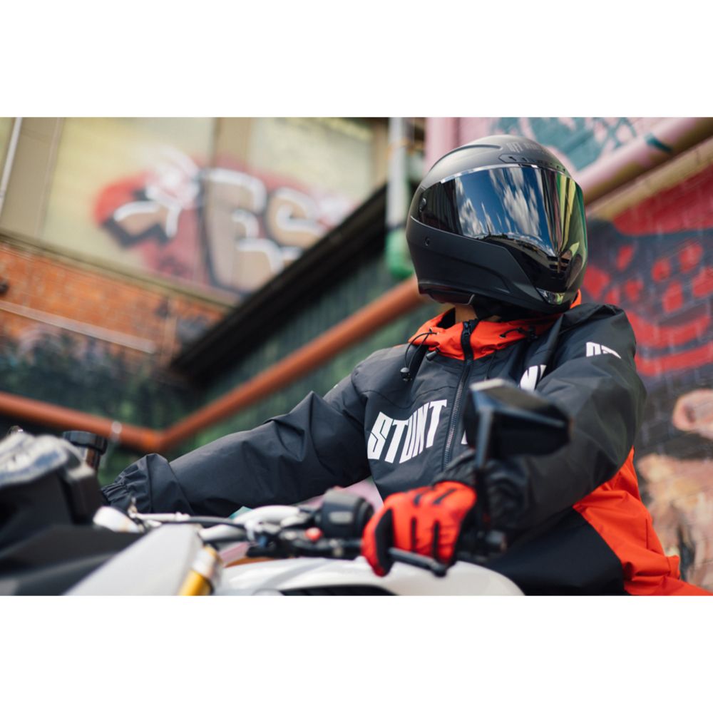 Stunt Freaks Team Flatout moottoripyöräkypärä musta S