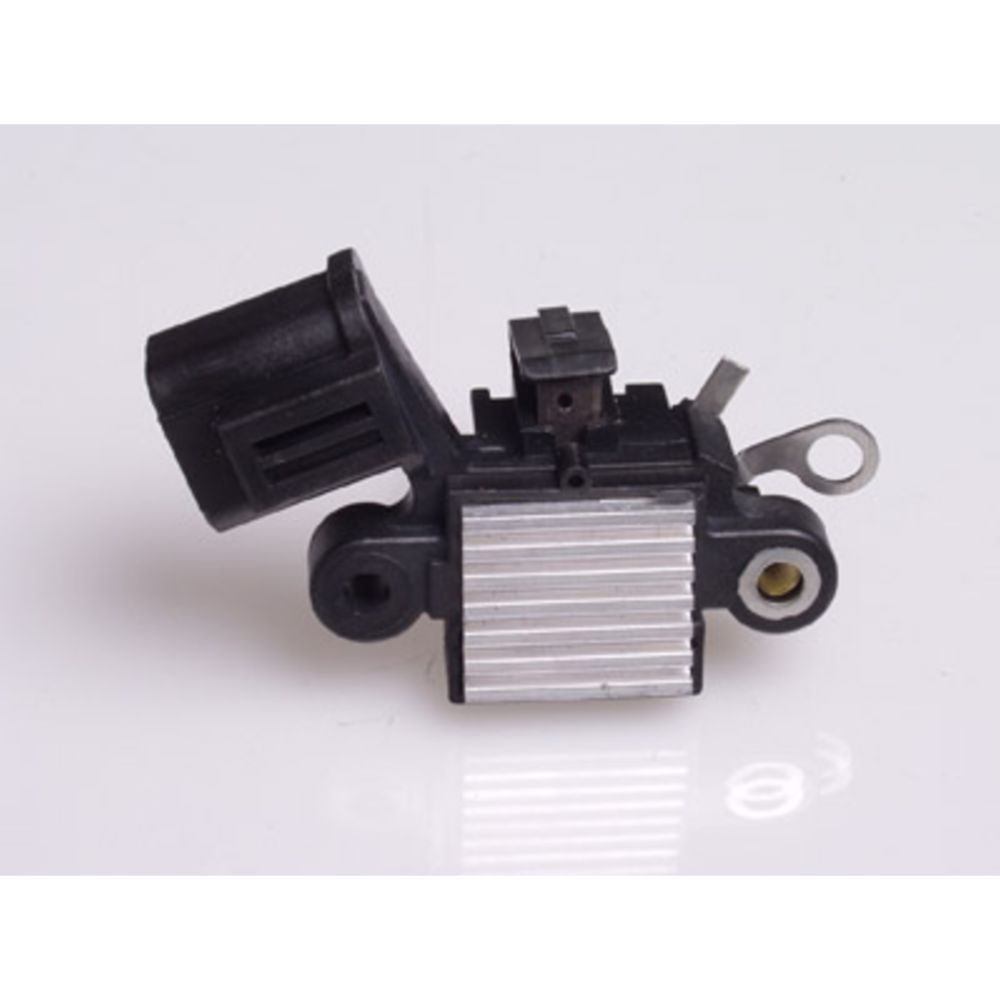 Jännitteensäädin 11-3072