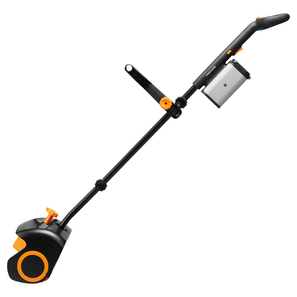 Fiskars batteridriven snöslunga utan batteri