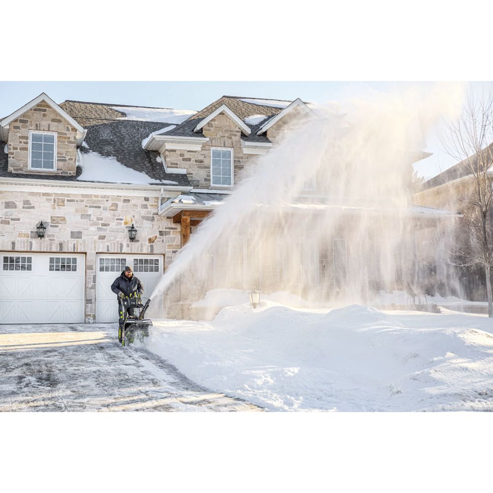 Ryobi MAX POWER snöslunga 61 cm RY36STX61A-260F (2 x 6,0 Ah)
