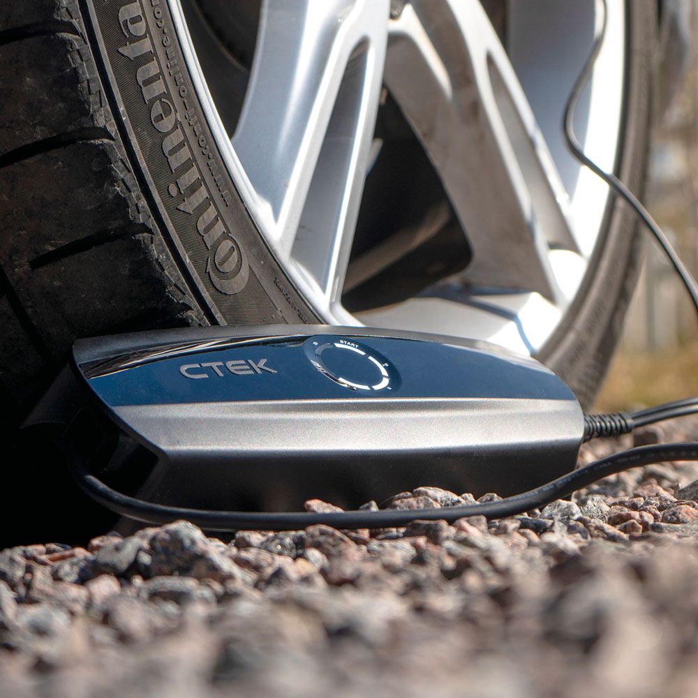 CTEK CS ONE underhållsladdare 12 V/8 A