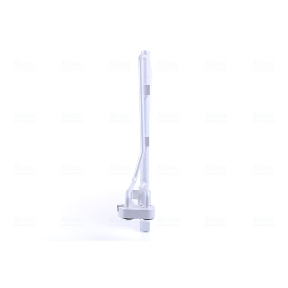 Ilmastointilaitteen lauhdutin 30-00496