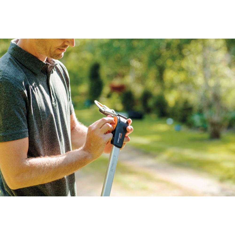 Fiskars PowerGear X universalklippare UPX82