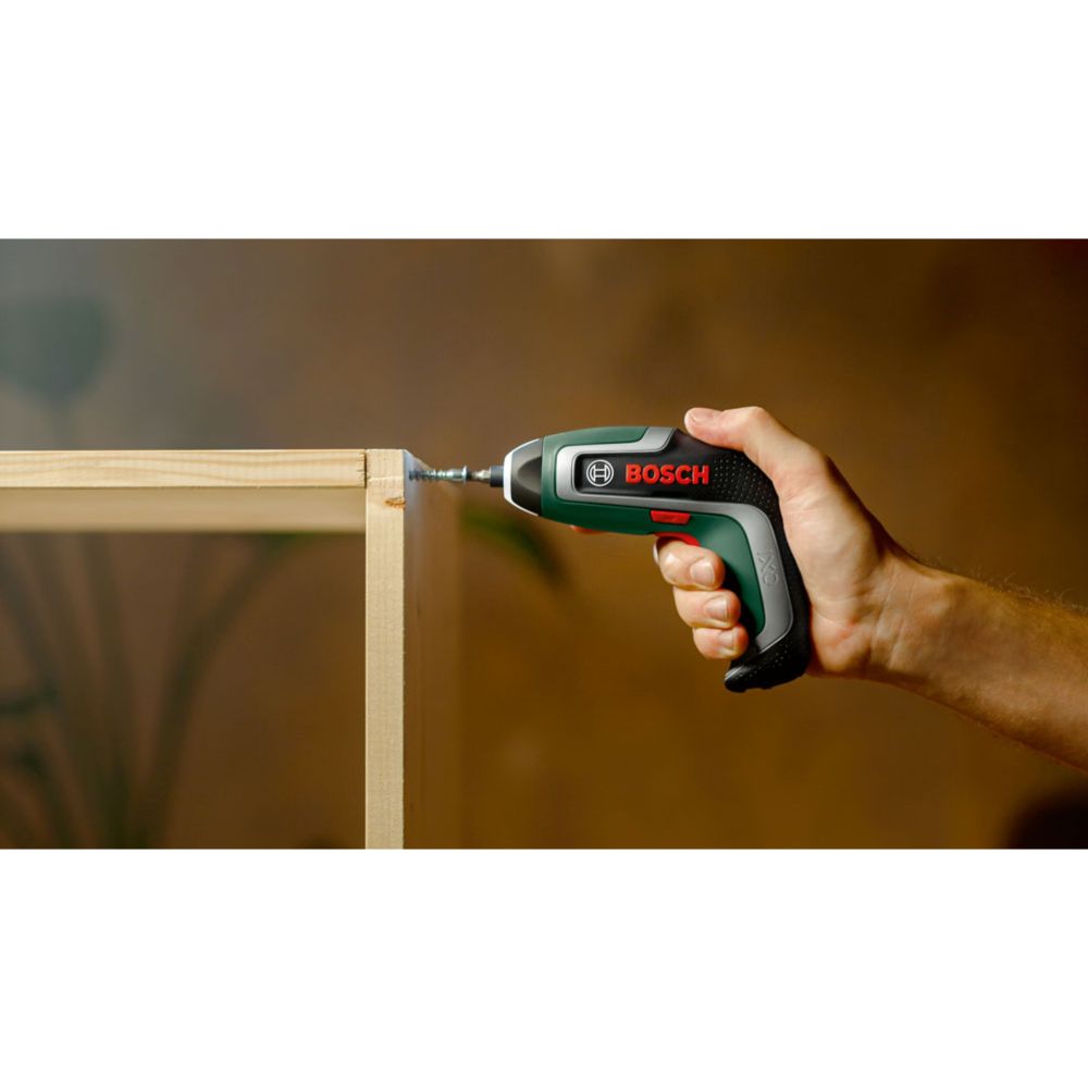 Bosch IXO 7 Basic akukruvikeeraja, 3,6 V