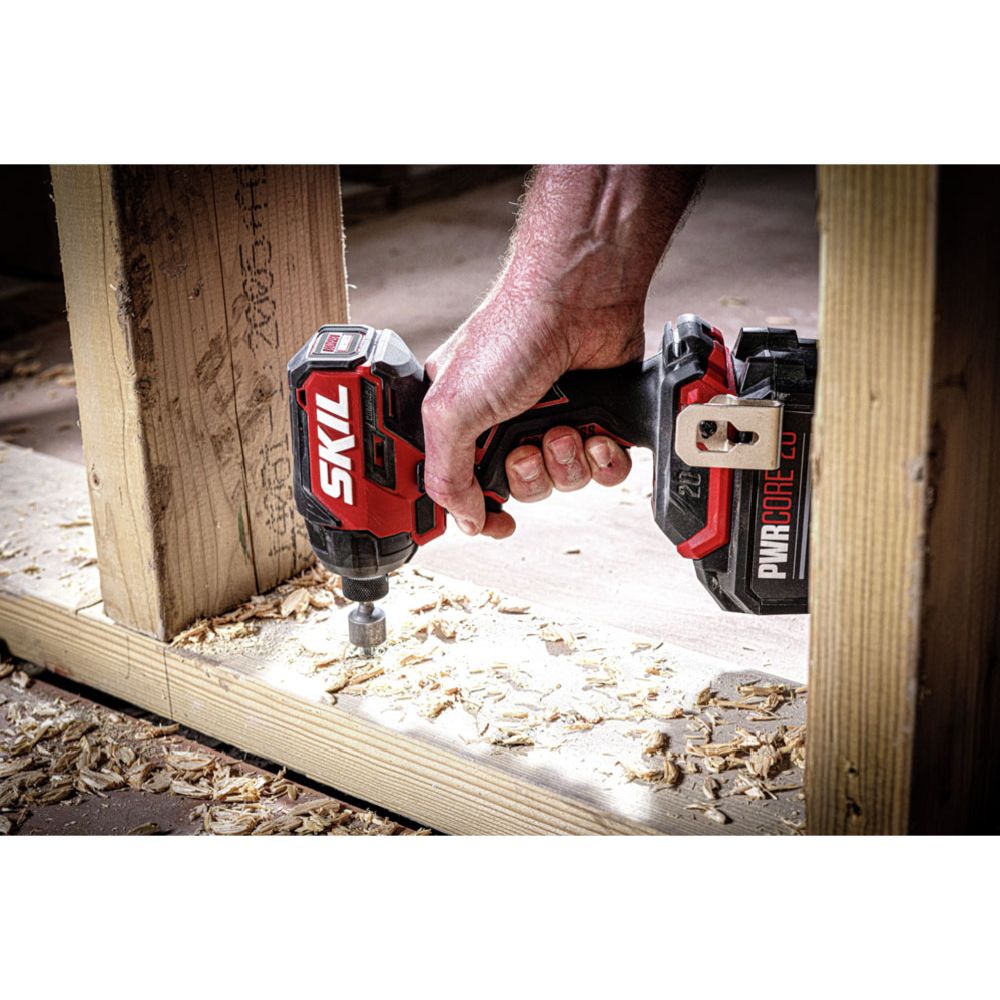 Skil 3225 CA Compact kolborstfri batteridriven slagskruvdragare utan batteri