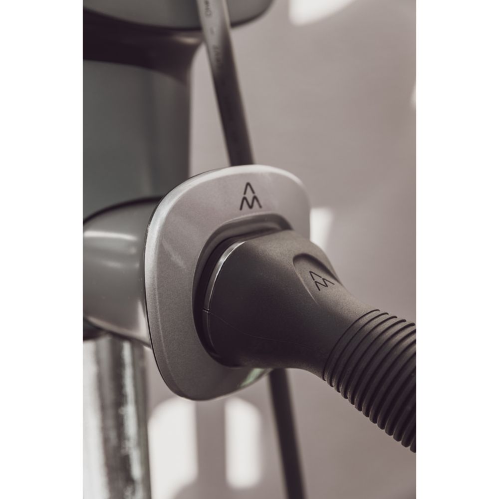 Charge Amps laadimiskaabli seinakinnitus