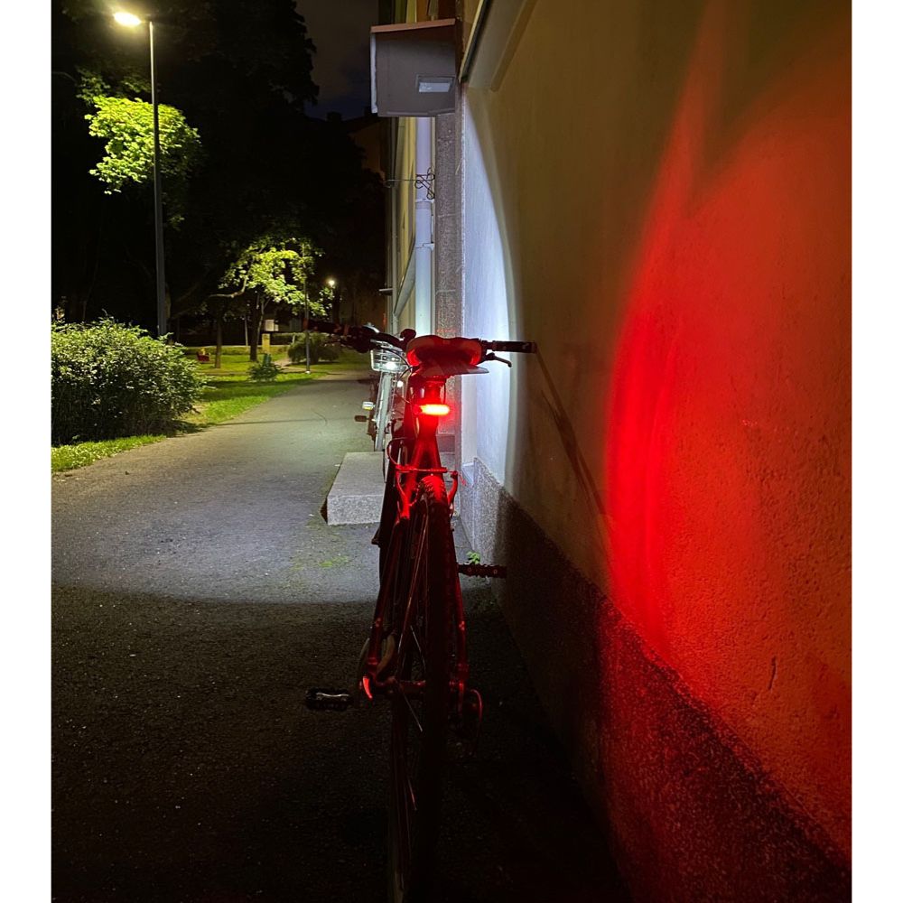 Fastr 300+10 USB-laddningsbar cykellampa fram och bak