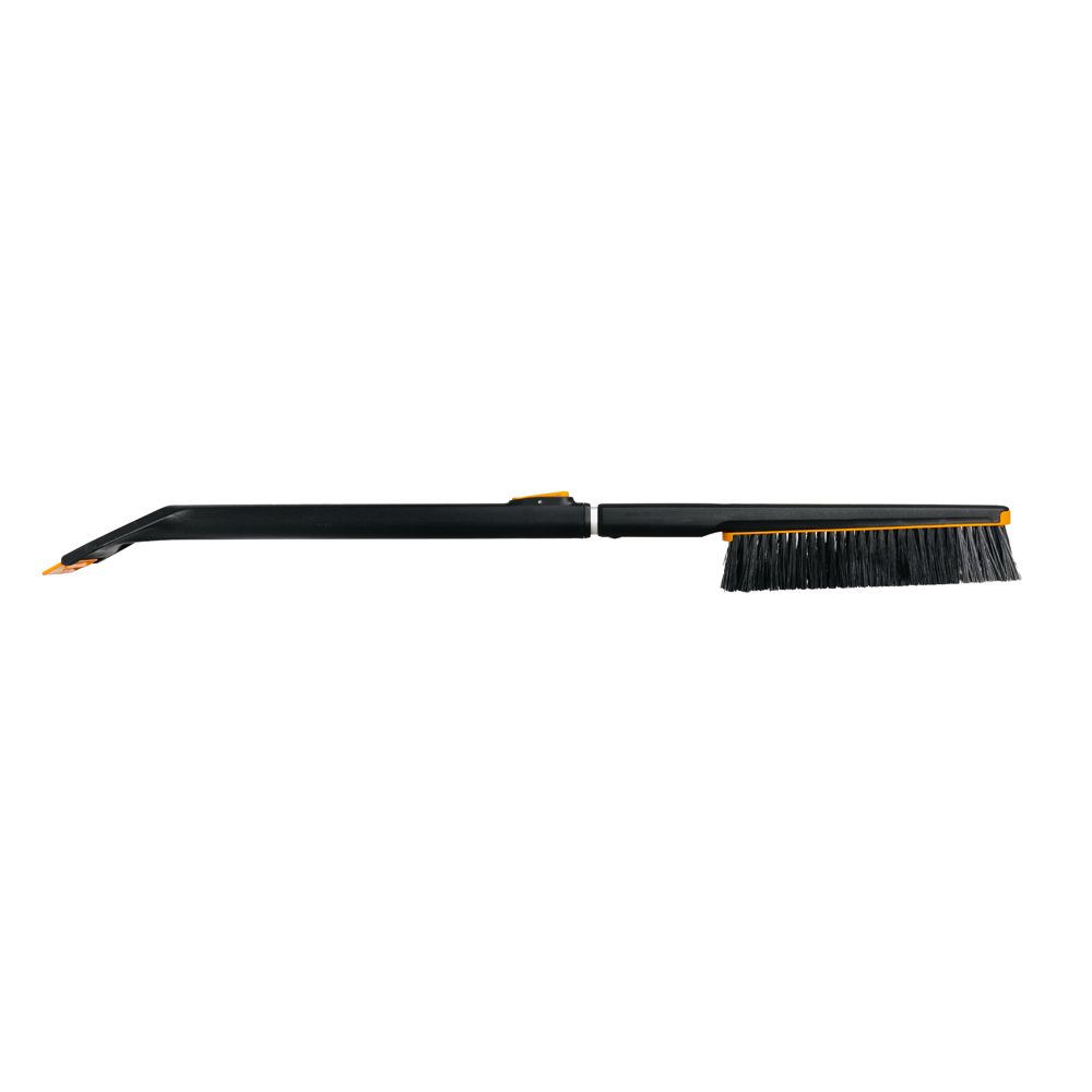 Fiskars X-series-lumiharja ja jääraappa teleskooppivarrella