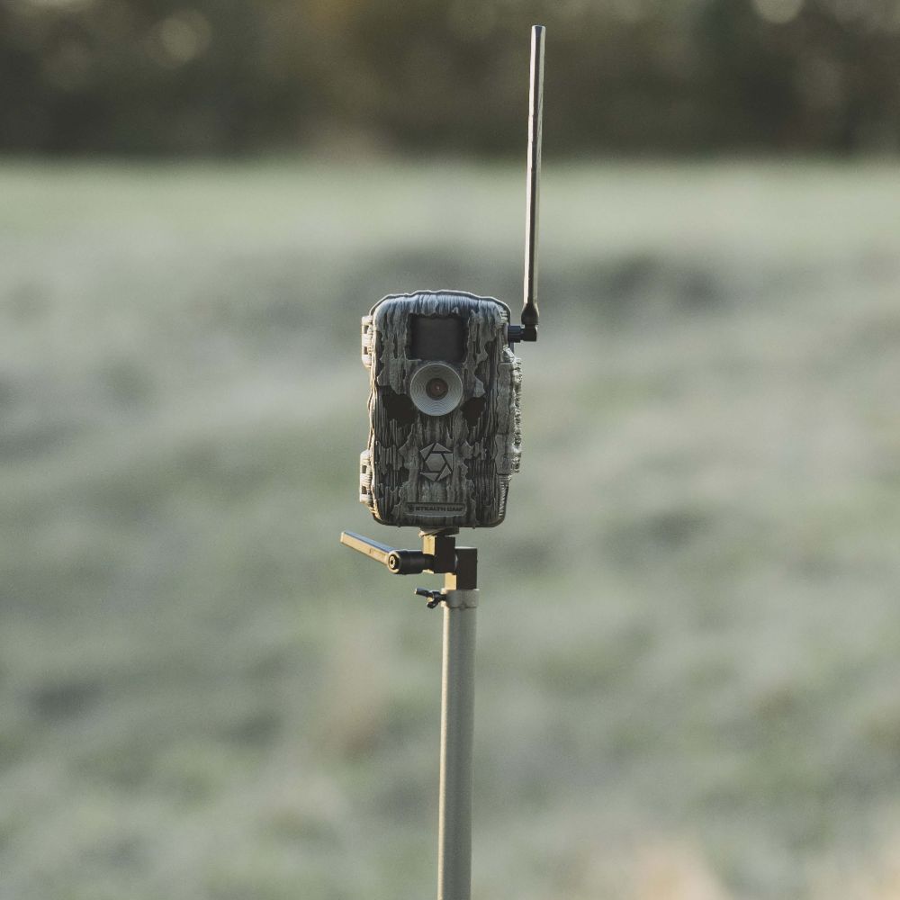 Stealth Cam riistakameran jalkakiinnike