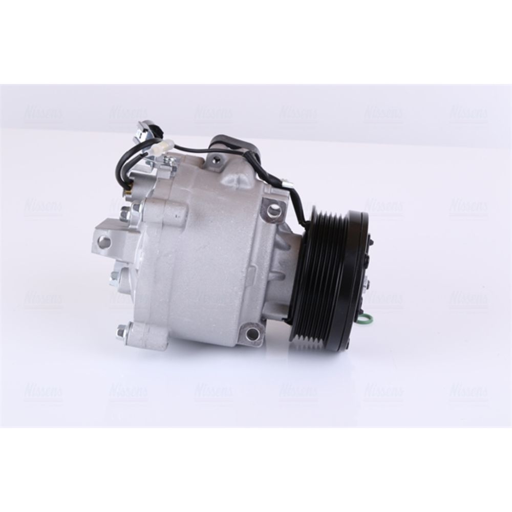 Ilmastointilaitteen kompressori 30-00359
