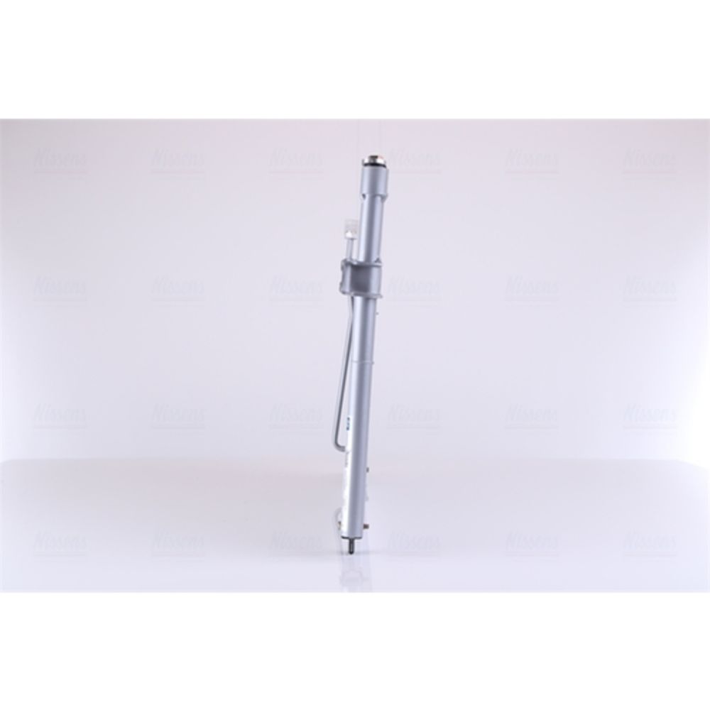 Ilmastointilaitteen lauhdutin 30-00519