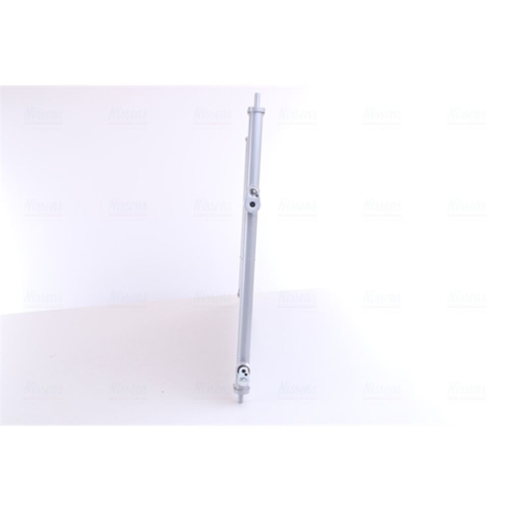 Ilmastointilaitteen lauhdutin 30-00485