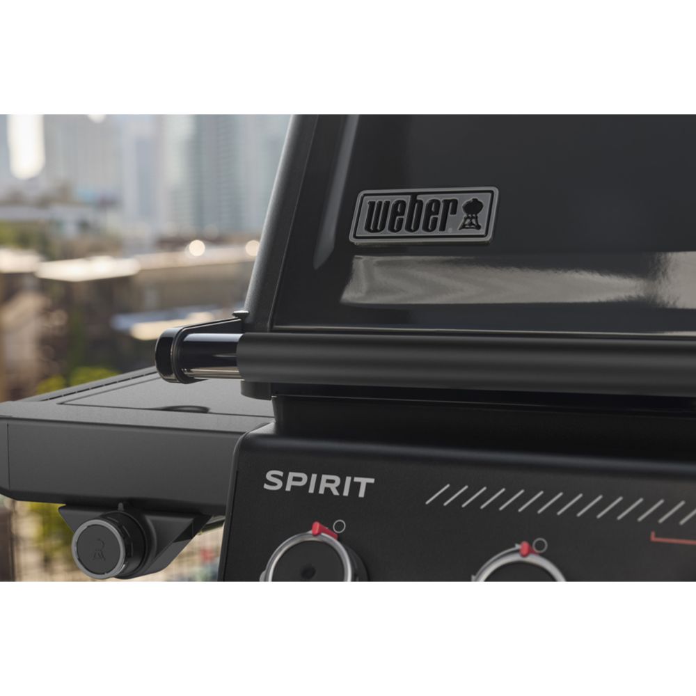 Weber Spirit EPX-435R Stealth Edition gaasigrill