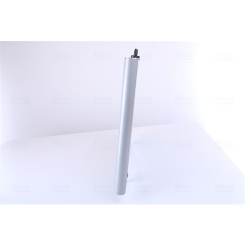 Ilmastointilaitteen lauhdutin 30-00385