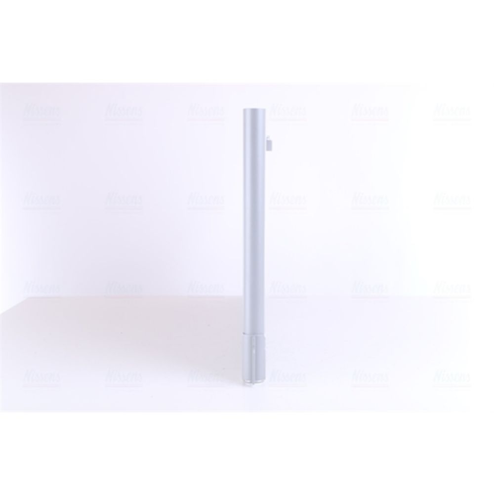 Ilmastointilaitteen lauhdutin 30-00369