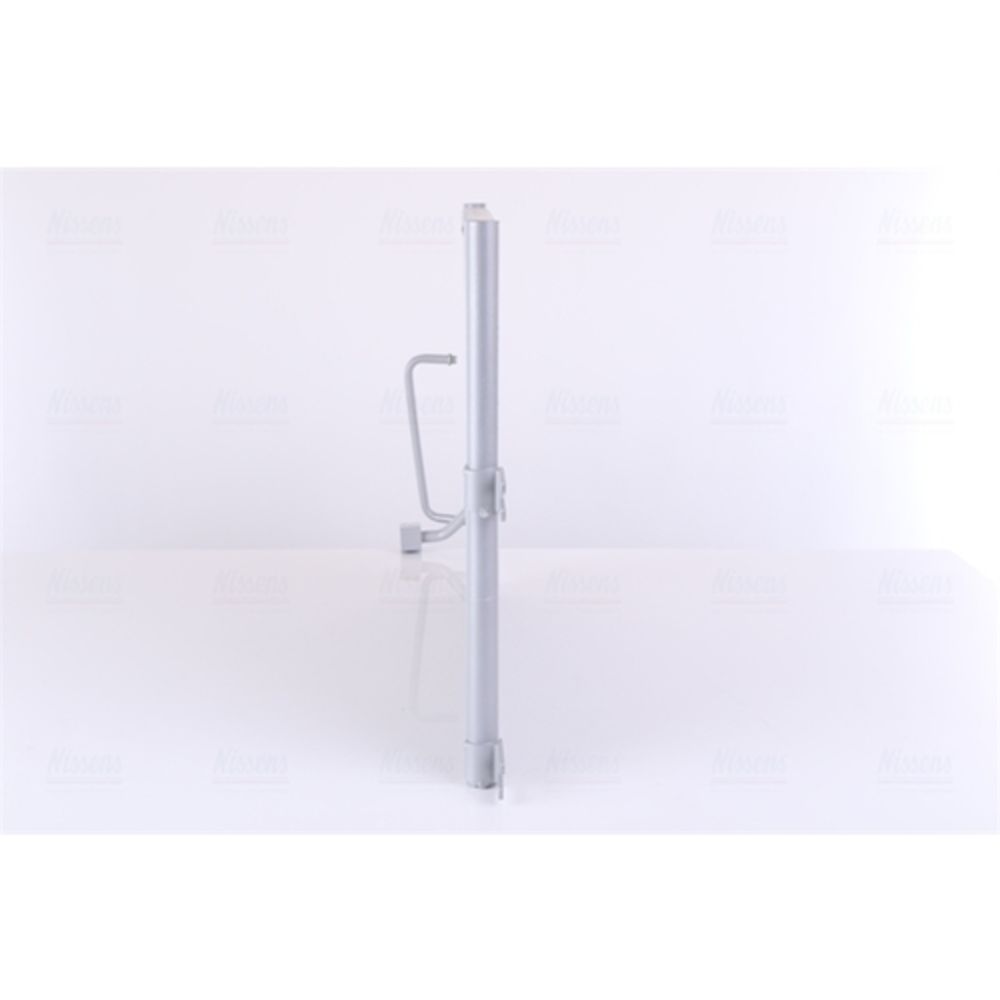 Ilmastointilaitteen lauhdutin 30-8350